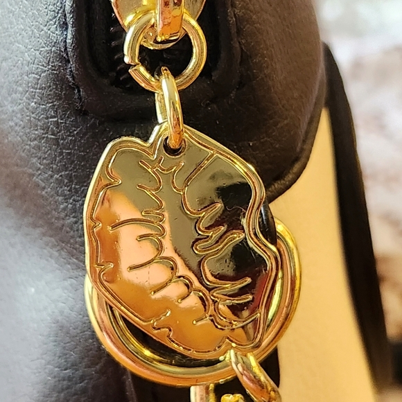 BETSEY JOHNSON ☆ BLACK & WHITE ☆ LADY FACE SATCHEL ☆ NWT - Picture 10 of 13